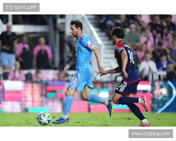 梅西助力迈阿密国际逆袭豪门球队，完美演绎足球王者风范